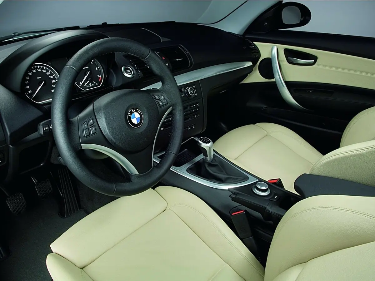 BMW 1 серии I (E81/E82/E87/E88) Рестайлинг Хэтчбек 3 дв. — сүрөт 7