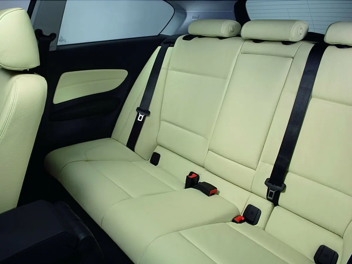 BMW 1 серии I (E81/E82/E87/E88) Рестайлинг Хэтчбек 3 дв. — сүрөт 10