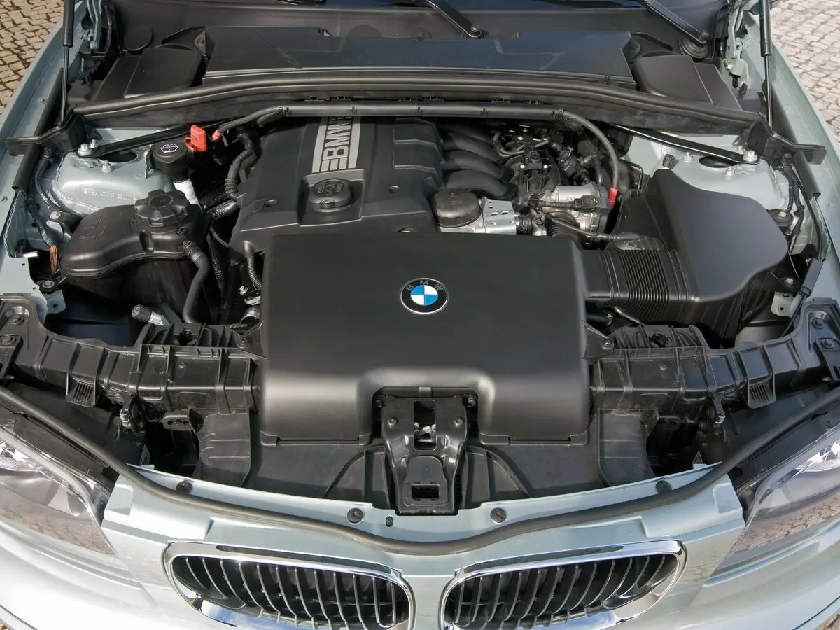 BMW 1 серии I (E81/E82/E87/E88) Рестайлинг Хэтчбек 3 дв. — сүрөт 17