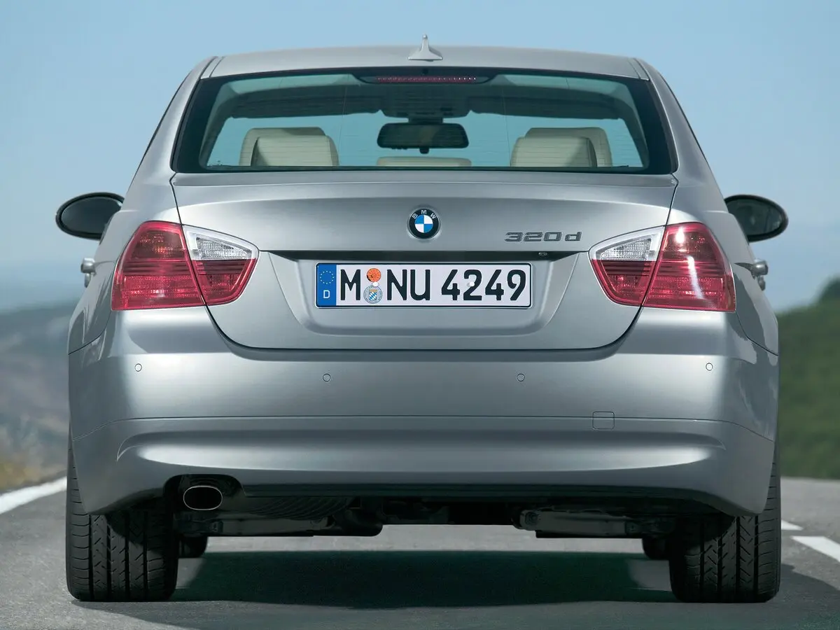 BMW 3 серии V (E90/E91/E92/E93) Седан — сүрөт 4