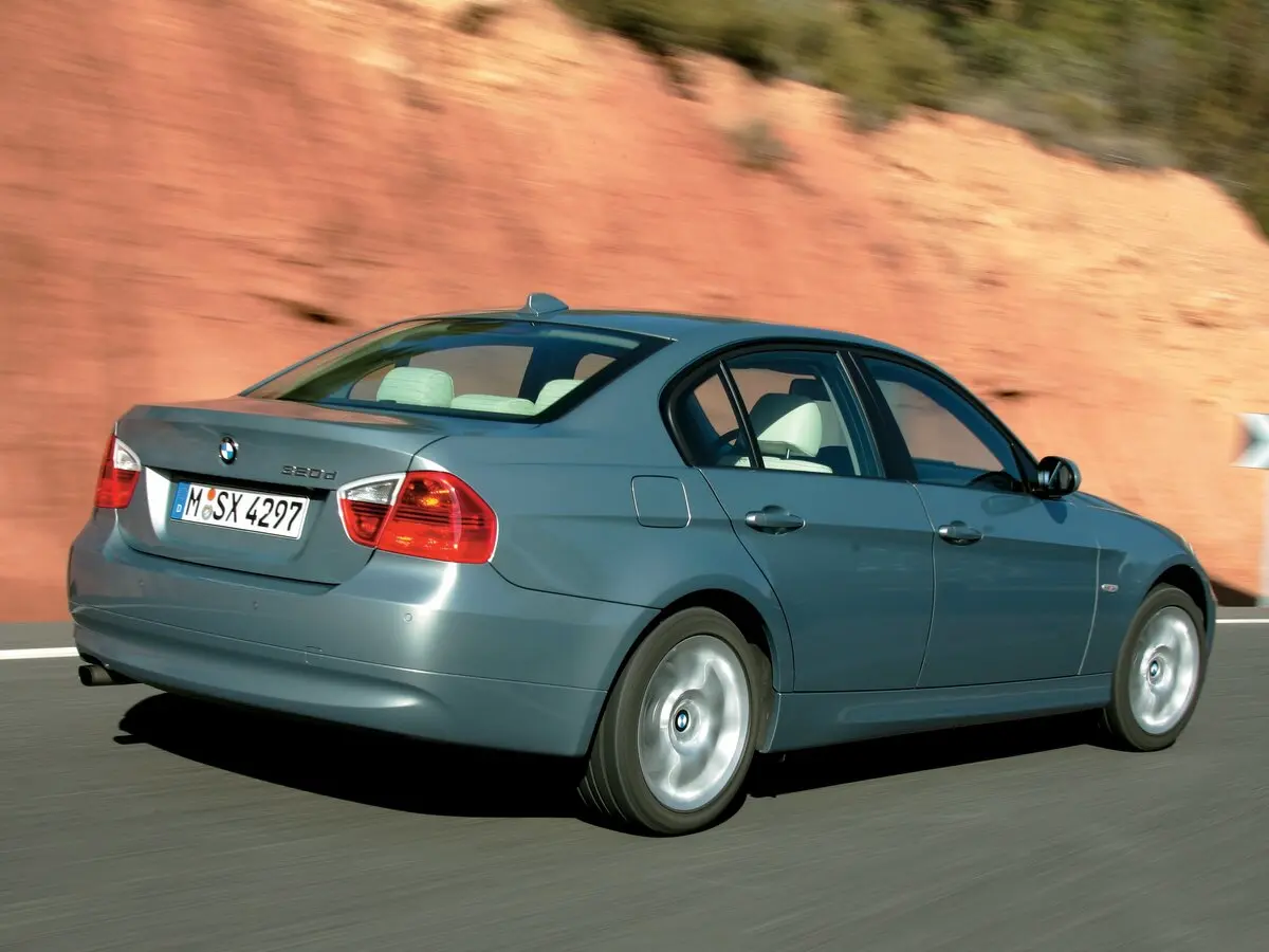 BMW 3 серии V (E90/E91/E92/E93) Седан — сүрөт 5