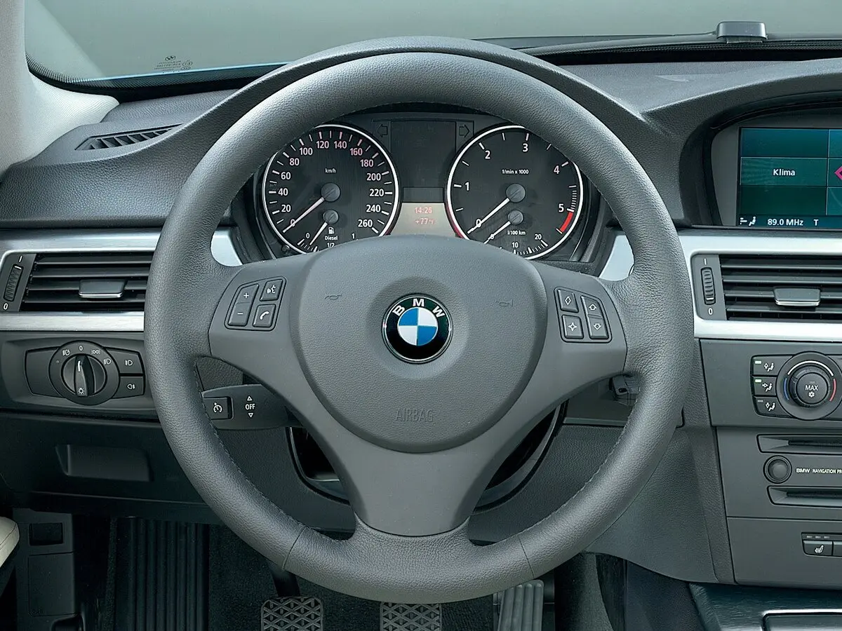 BMW 3 серии V (E90/E91/E92/E93) Седан — сүрөт 9