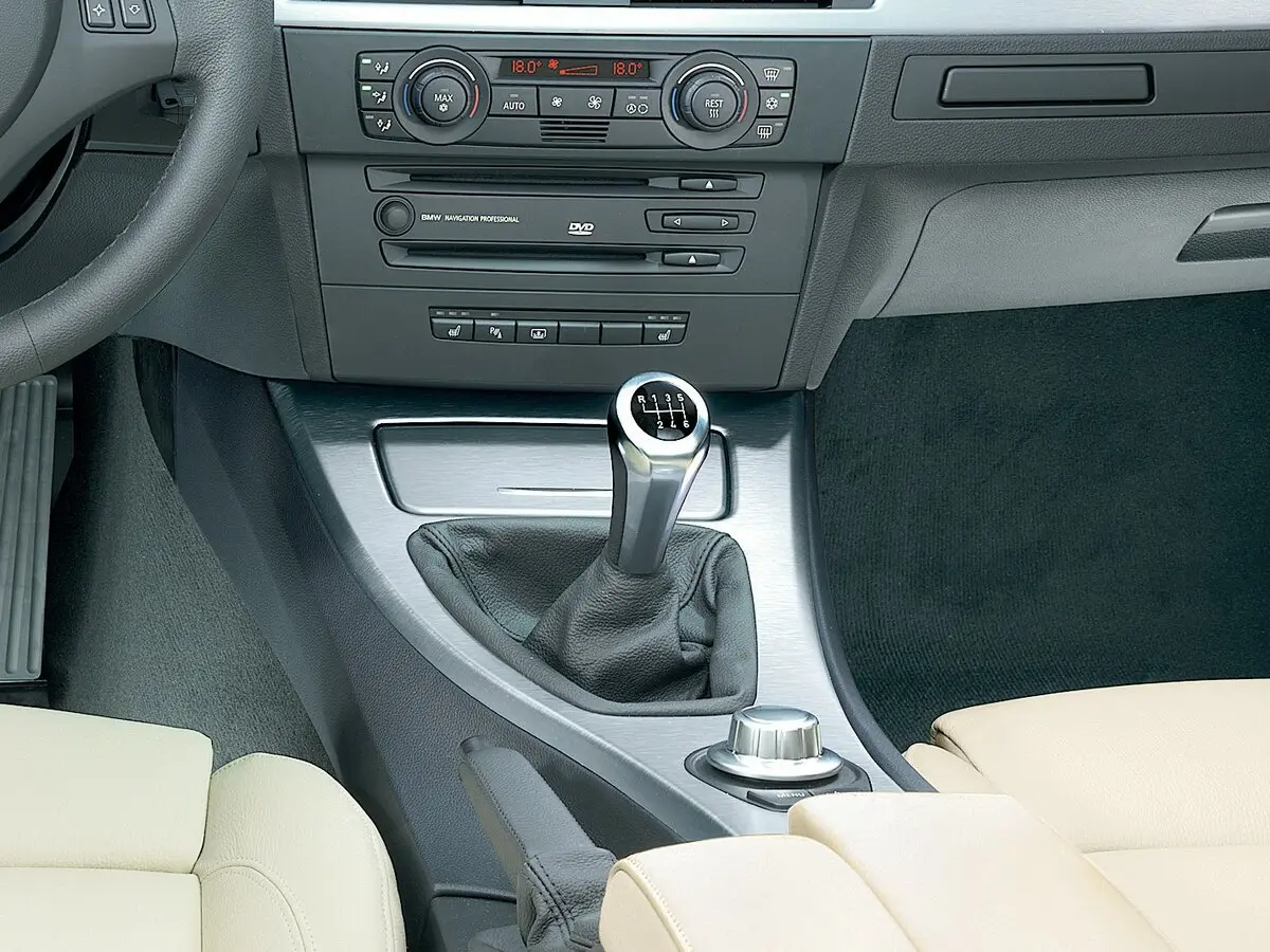 BMW 3 серии V (E90/E91/E92/E93) Седан — сүрөт 11