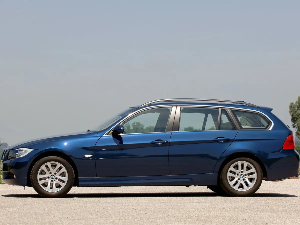 BMW 3 серии V (E90/E91/E92/E93) Универсал 5 дв. — 照片 2