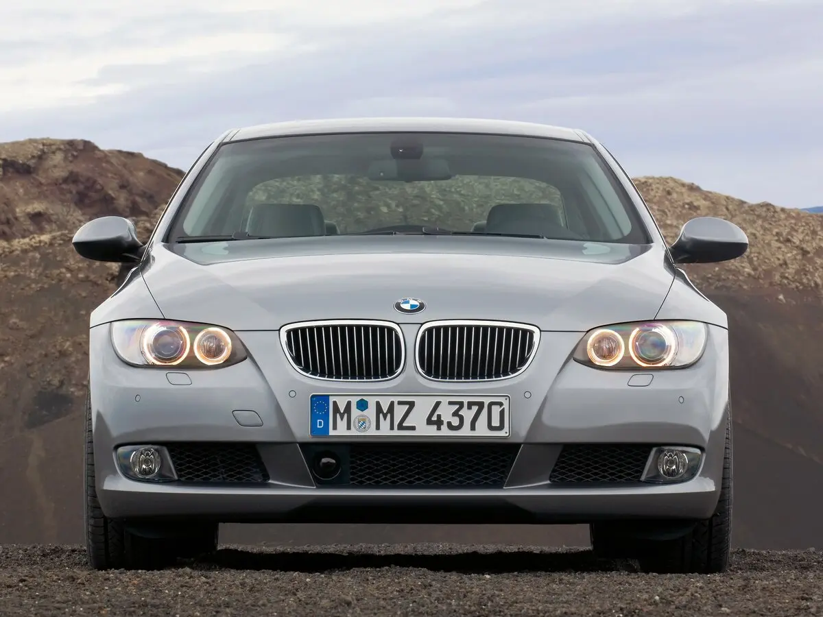 BMW 3 серии V (E90/E91/E92/E93) Купе — сүрөт 3
