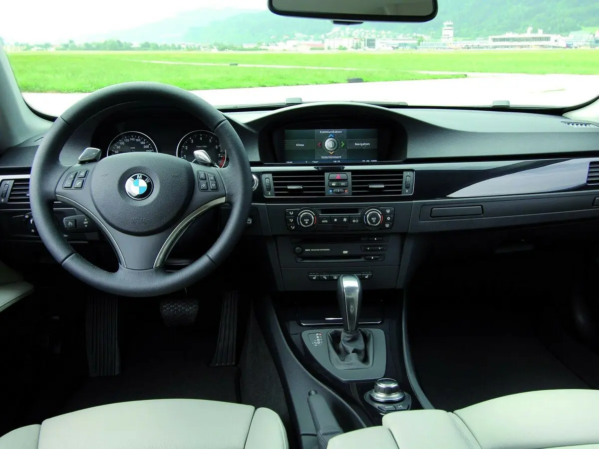 BMW 3 серии V (E90/E91/E92/E93) Купе — сүрөт 6