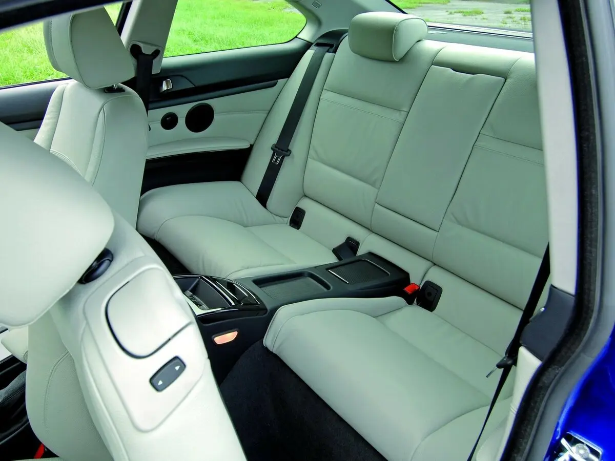 BMW 3 серии V (E90/E91/E92/E93) Купе — сүрөт 11