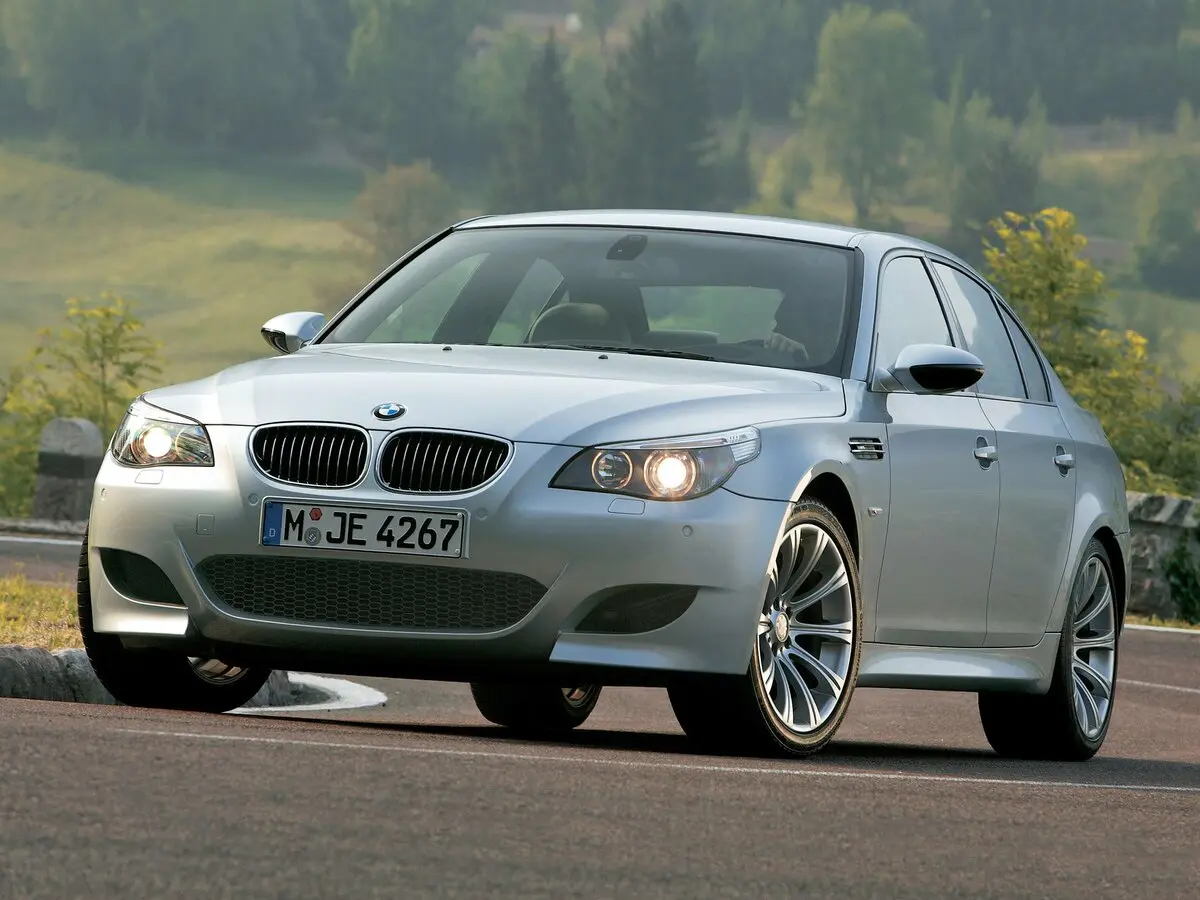 BMW M5 IV (E60/E61) Седан
