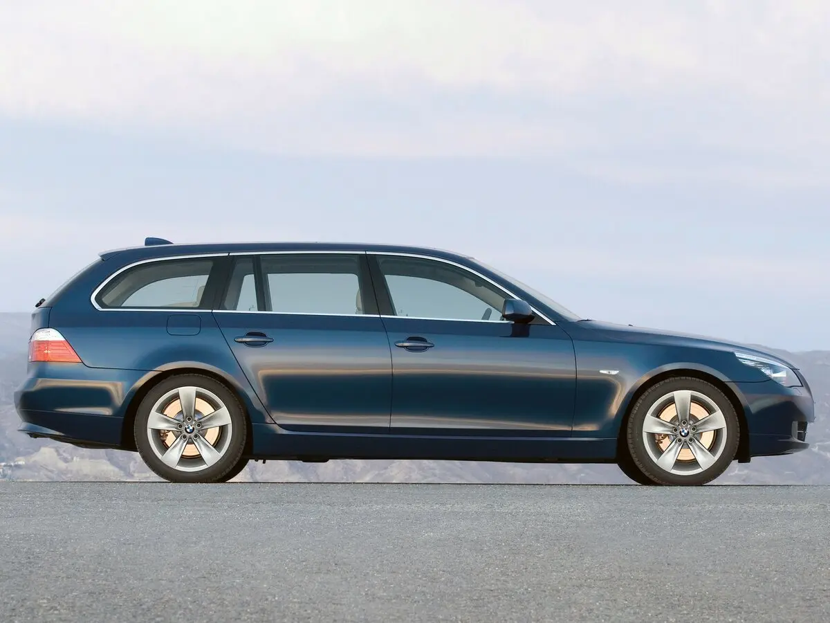BMW 5 серии V (E60/E61) Рестайлинг Универсал 5 дв. — фото 2