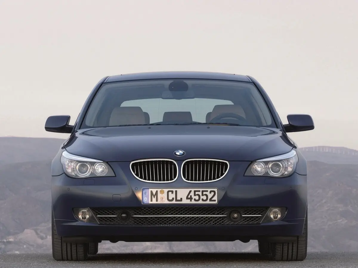 BMW 5 серии V (E60/E61) Рестайлинг Универсал 5 дв. — фото 3