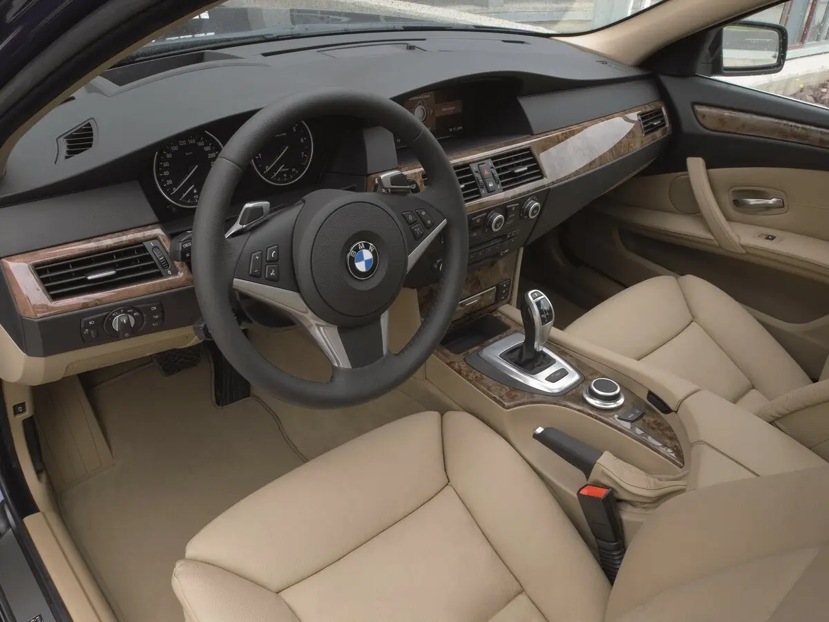 BMW 5 серии V (E60/E61) Рестайлинг Универсал 5 дв. — фото 7