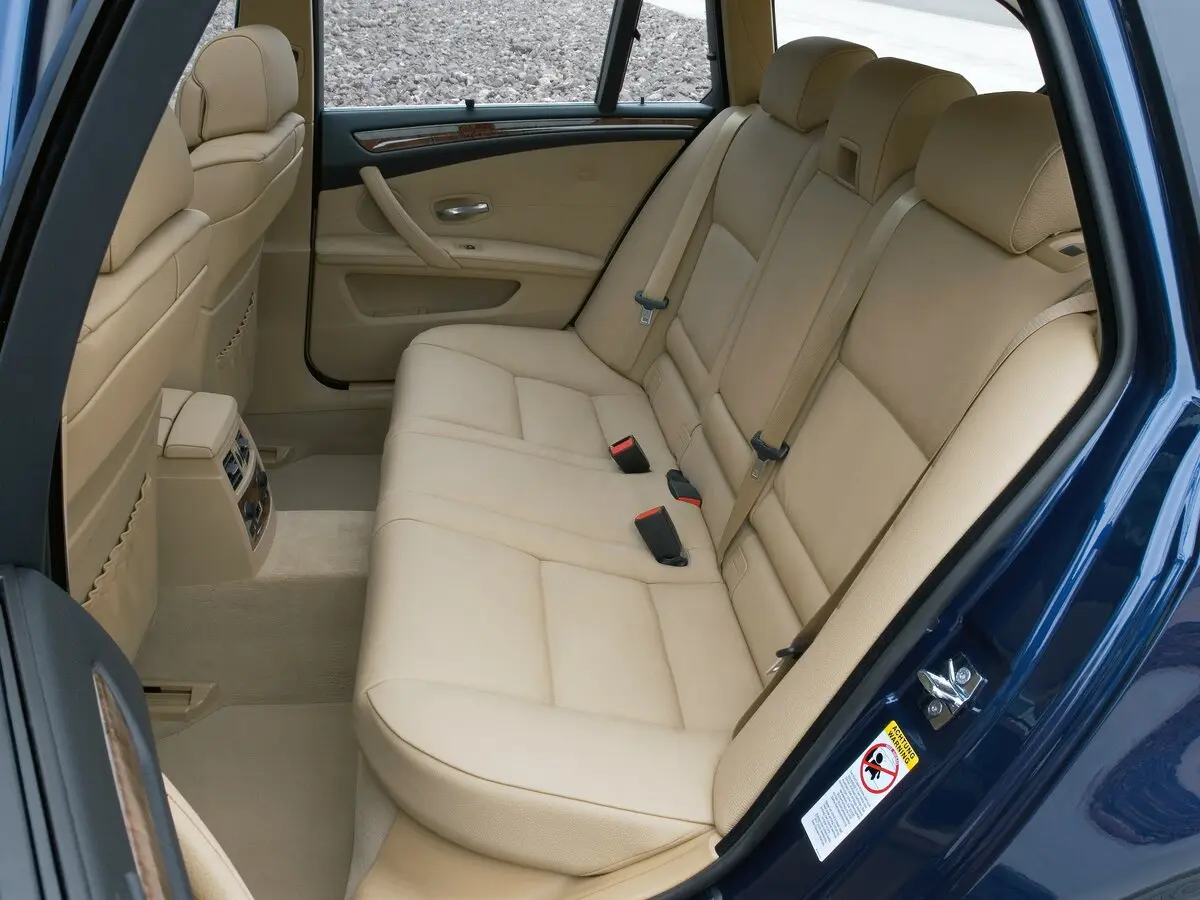 BMW 5 серии V (E60/E61) Рестайлинг Универсал 5 дв. — фото 11