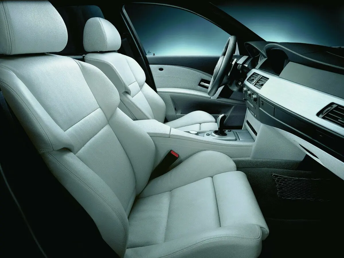 BMW M5 IV (E60/E61) Универсал 5 дв. — сүрөт 7