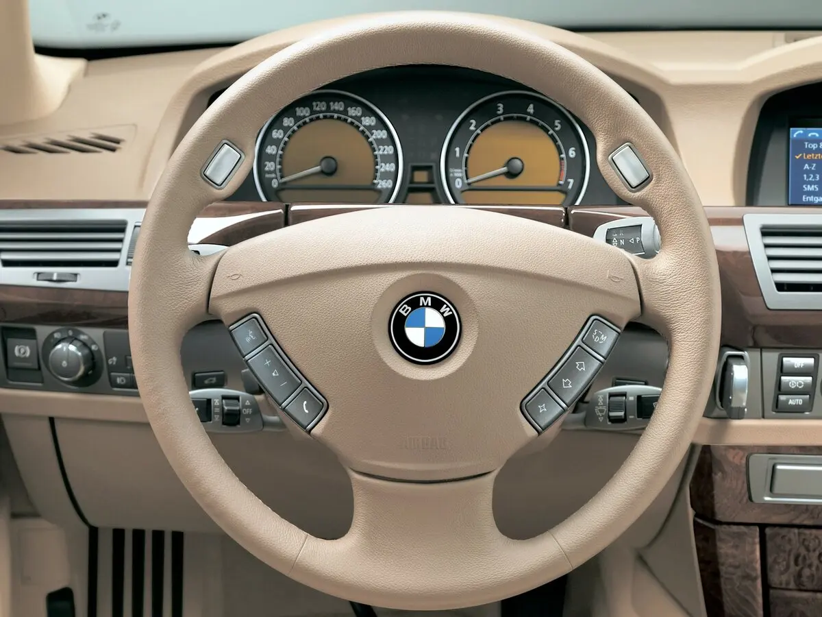 BMW 7 серии IV (E65/E66) Рестайлинг Седан — сүрөт 10