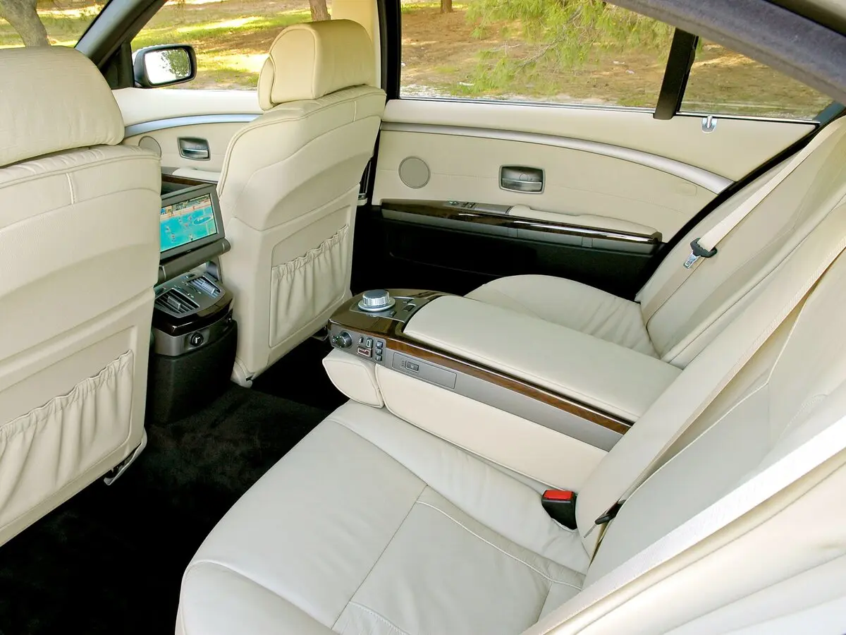 BMW 7 серии IV (E65/E66) Рестайлинг Седан Long — сүрөт 12