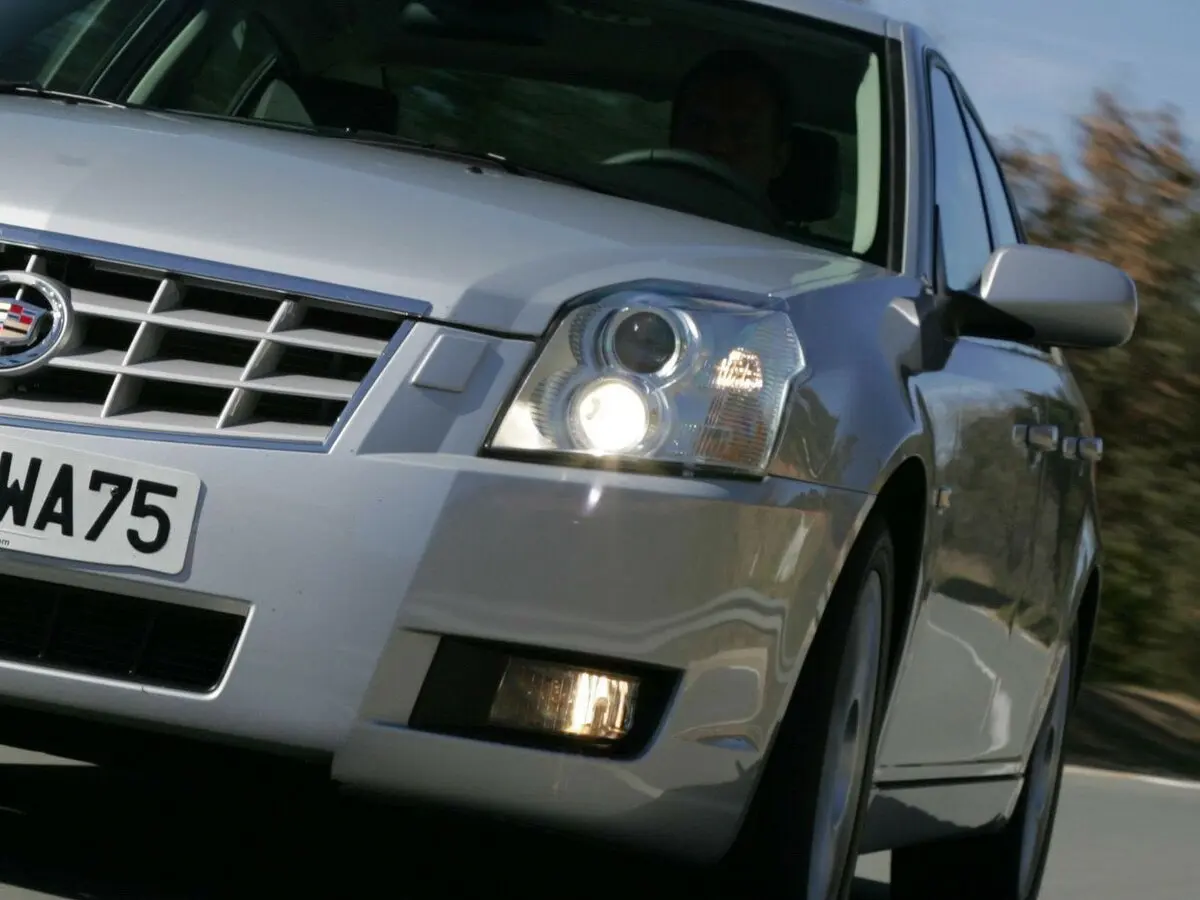 Cadillac BLS 2006 – 2009 Седан — сүрөт 10