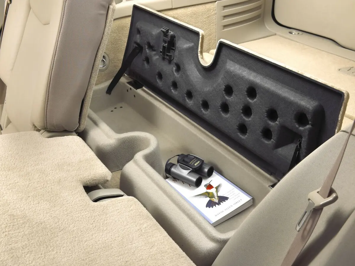 Cadillac SRX I Внедорожник 5 дв. — photo 14