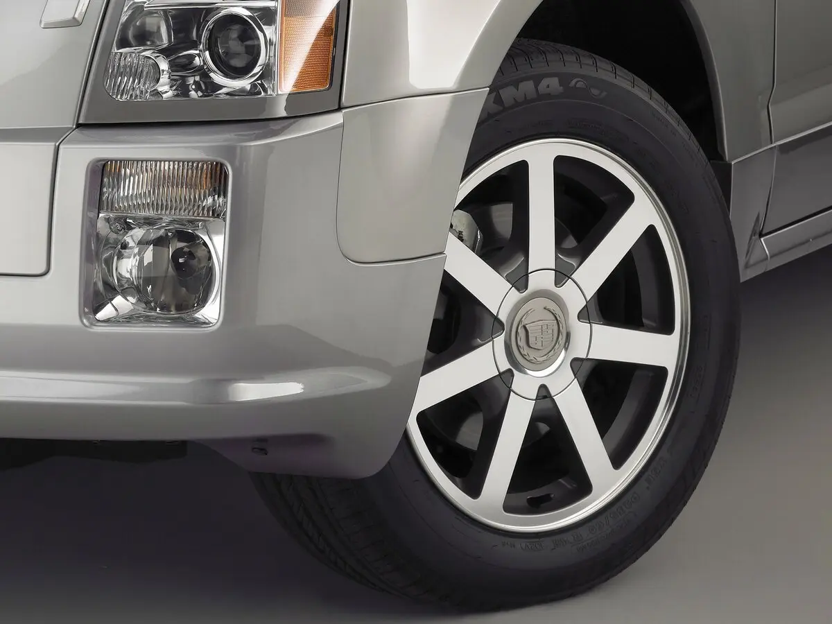 Cadillac SRX I Внедорожник 5 дв. — photo 15