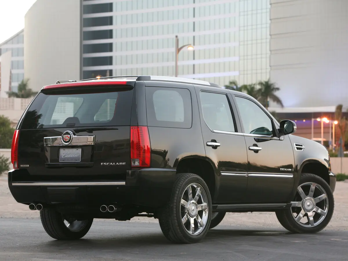 Cadillac Escalade III Внедорожник 5 дв. — сүрөт 5