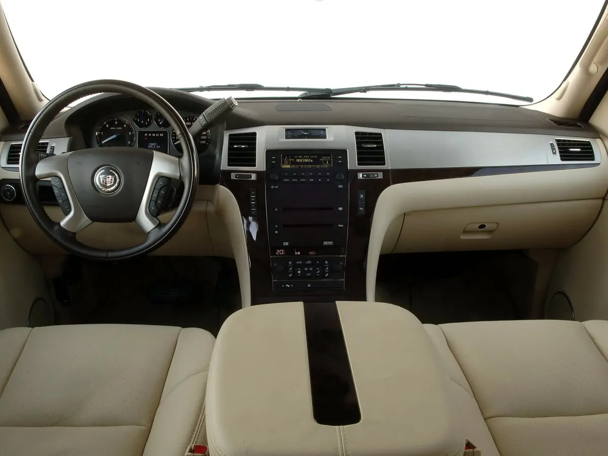 Cadillac Escalade III Внедорожник 5 дв. — сүрөт 6