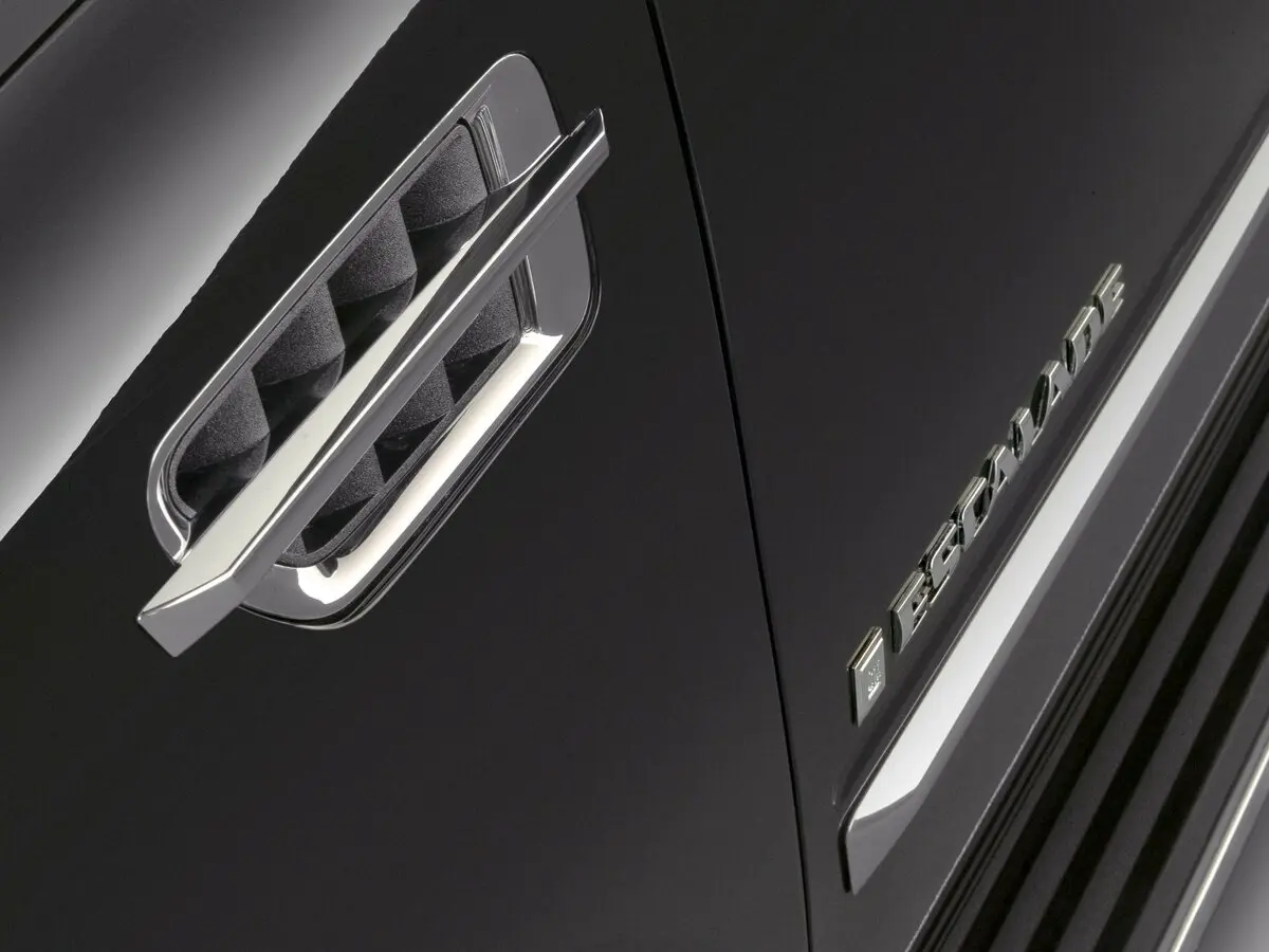 Cadillac Escalade III Внедорожник 5 дв. — сүрөт 18