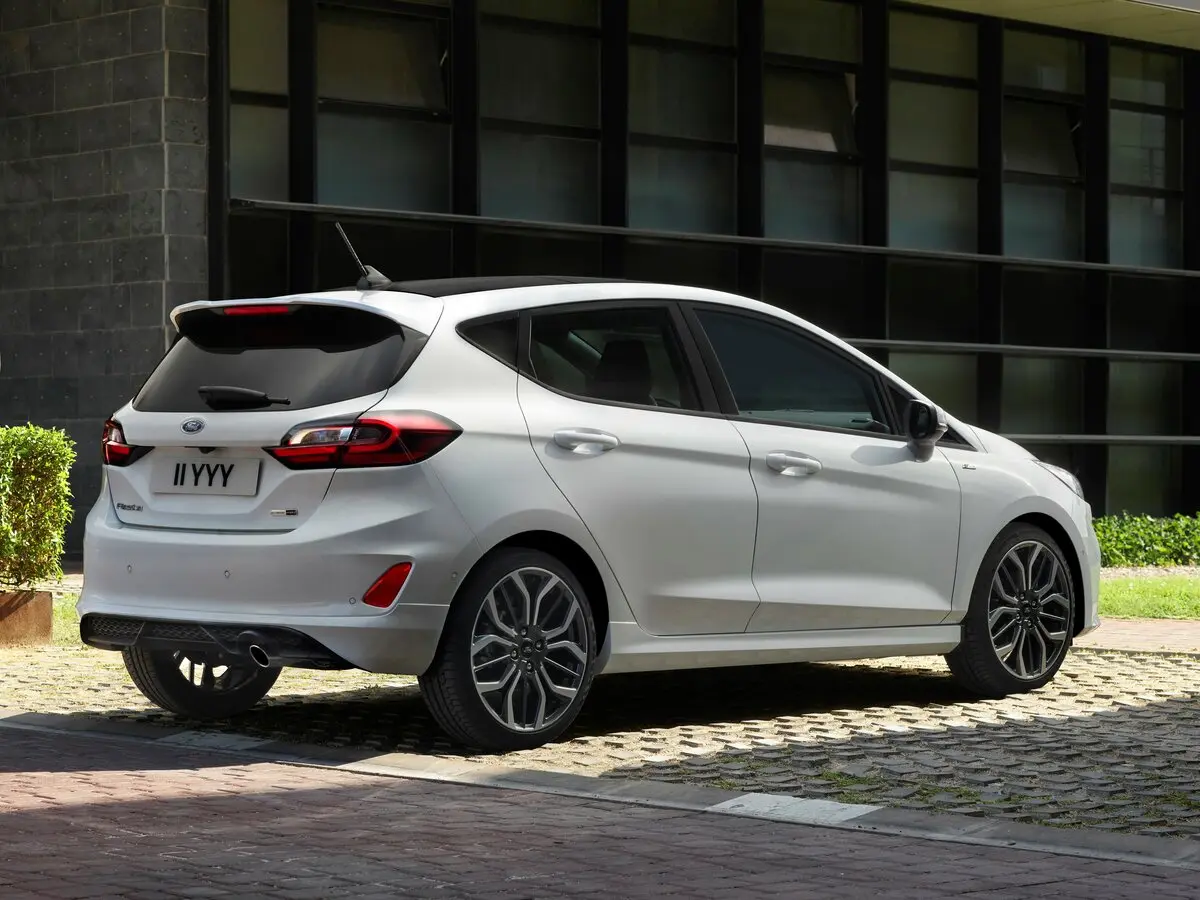 Ford Fiesta Mk7 Рестайлинг Хэтчбек 5 дв. — сүрөт 5