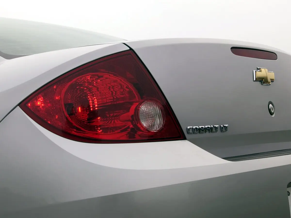 Chevrolet Cobalt I Седан — сүрөт 10