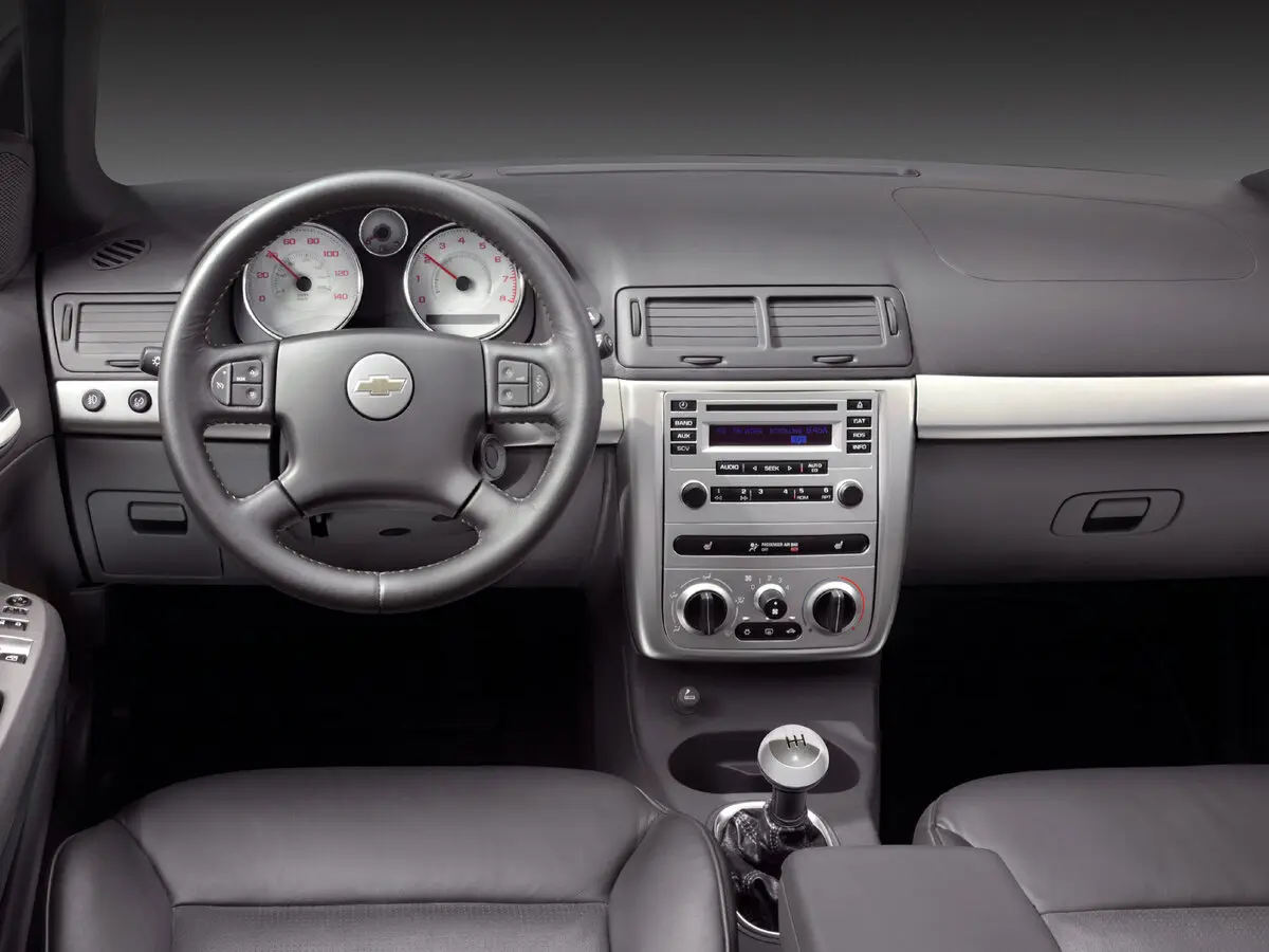Chevrolet Cobalt I Купе — сүрөт 9