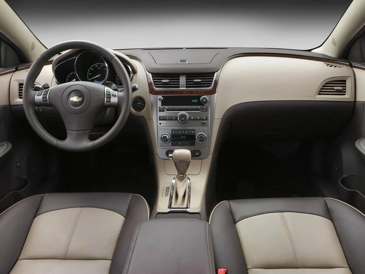 Chevrolet Malibu VII Седан — сүрөт 6