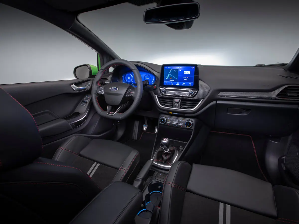 Ford Fiesta Mk7 Рестайлинг Хэтчбек 3 дв. — сүрөт 7