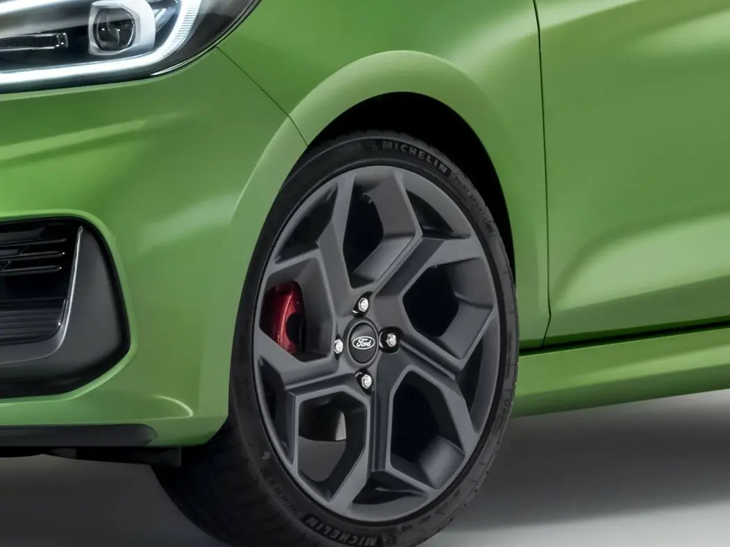 Ford Fiesta Mk7 Рестайлинг Хэтчбек 3 дв. — сүрөт 17