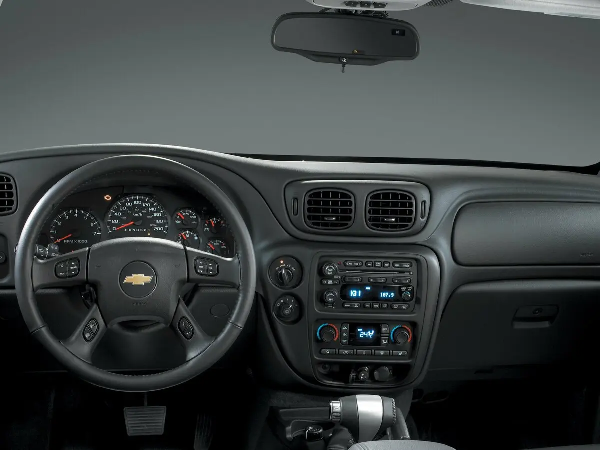 Chevrolet TrailBlazer I Рестайлинг Внедорожник 5 дв. — сүрөт 4