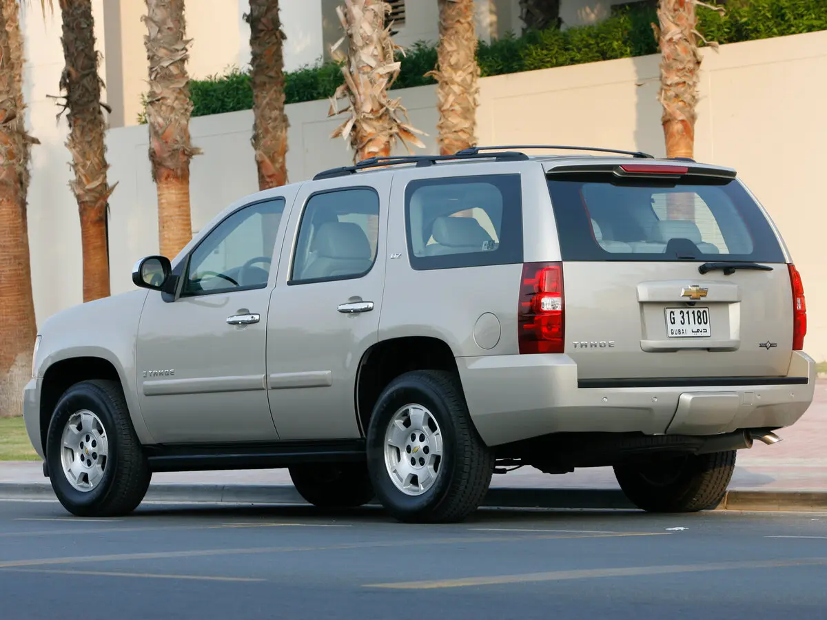 Chevrolet Tahoe III Внедорожник 5 дв. — сүрөт 4