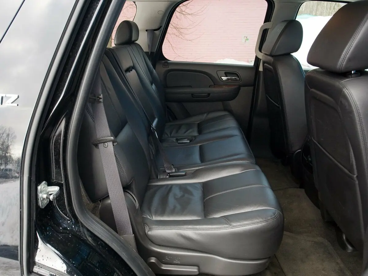 Chevrolet Tahoe III Внедорожник 5 дв. — сүрөт 10