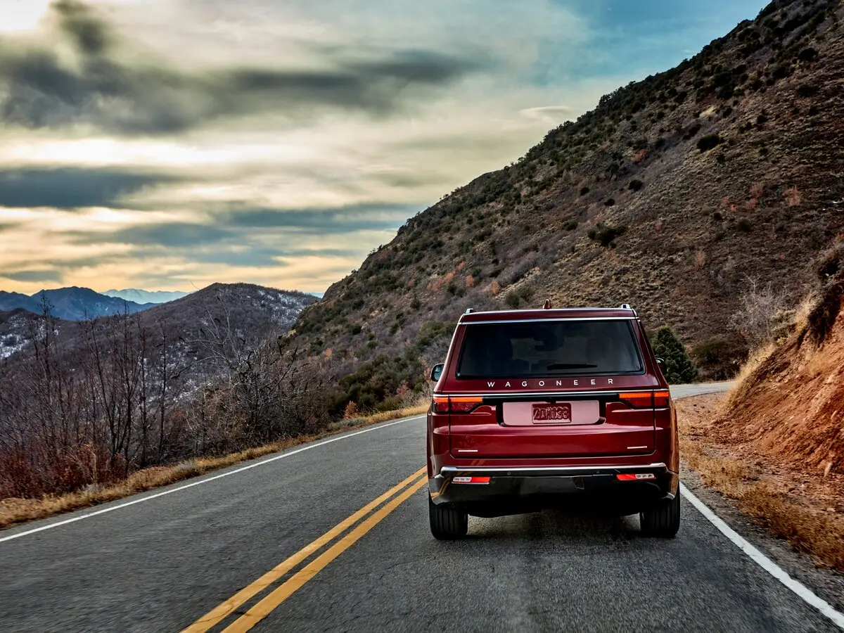 Jeep Wagoneer WS Внедорожник 5 дв. — photo 4