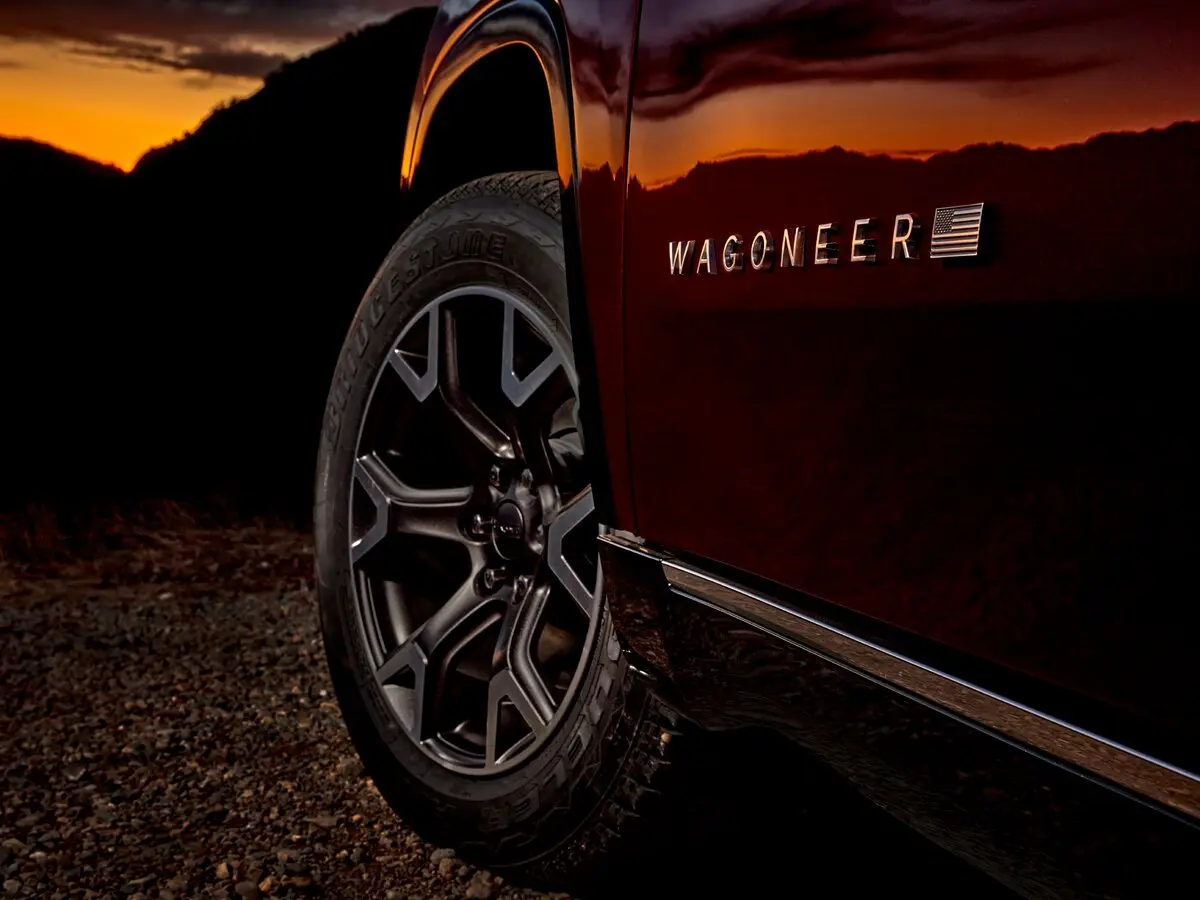Jeep Wagoneer WS Внедорожник 5 дв. — photo 17
