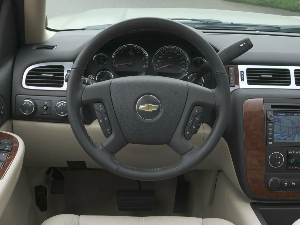 Chevrolet Suburban X Внедорожник 5 дв. — сүрөт 8