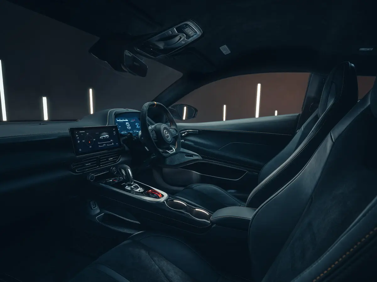 Lotus Emira 2022 – н.в. Купе — сүрөт 8