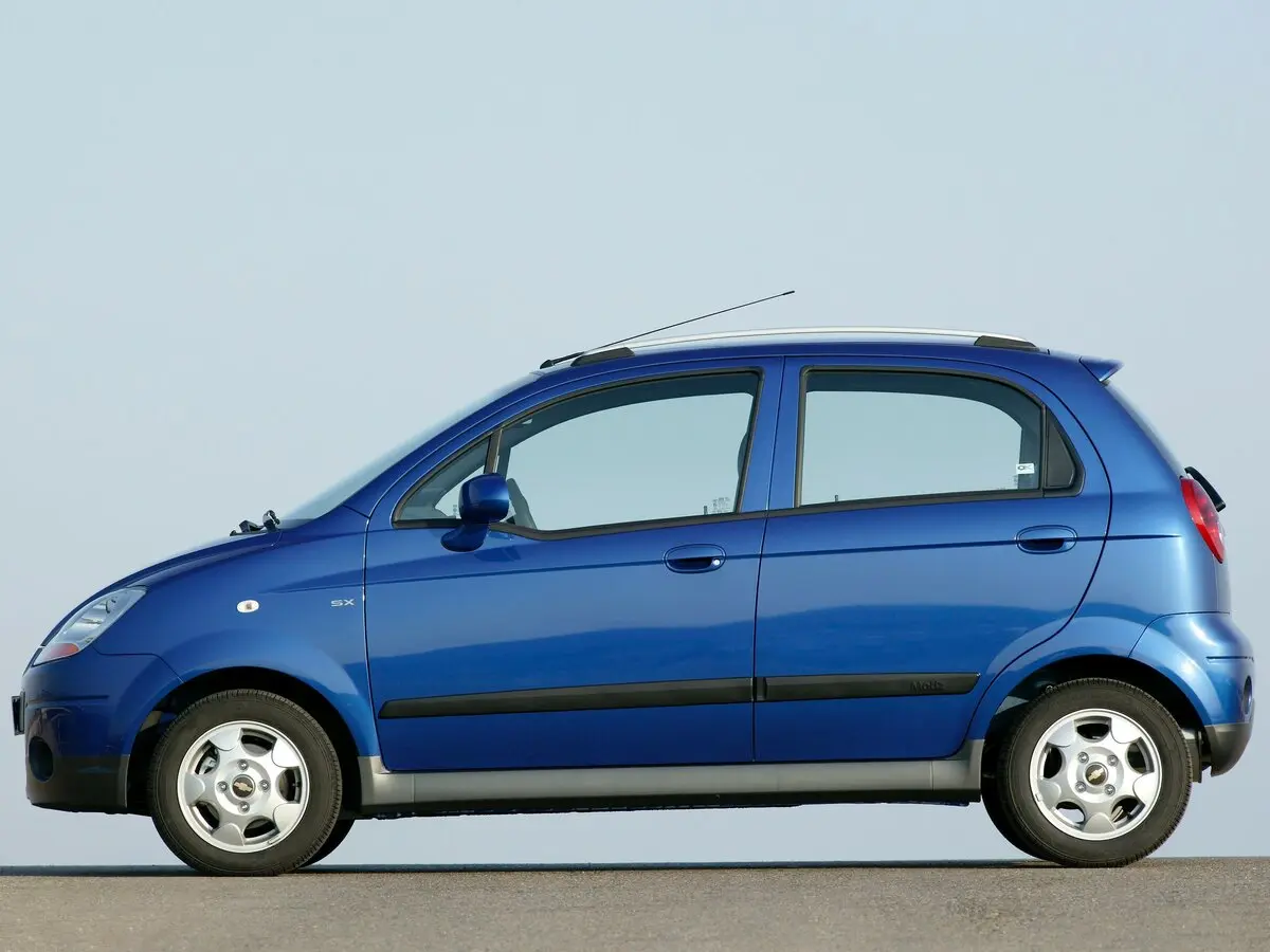 Chevrolet Spark II Хэтчбек 5 дв. — 照片 2