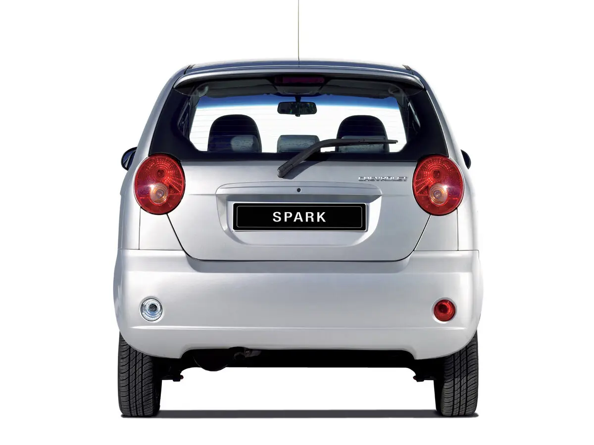 Chevrolet Spark II Хэтчбек 5 дв. — 照片 4