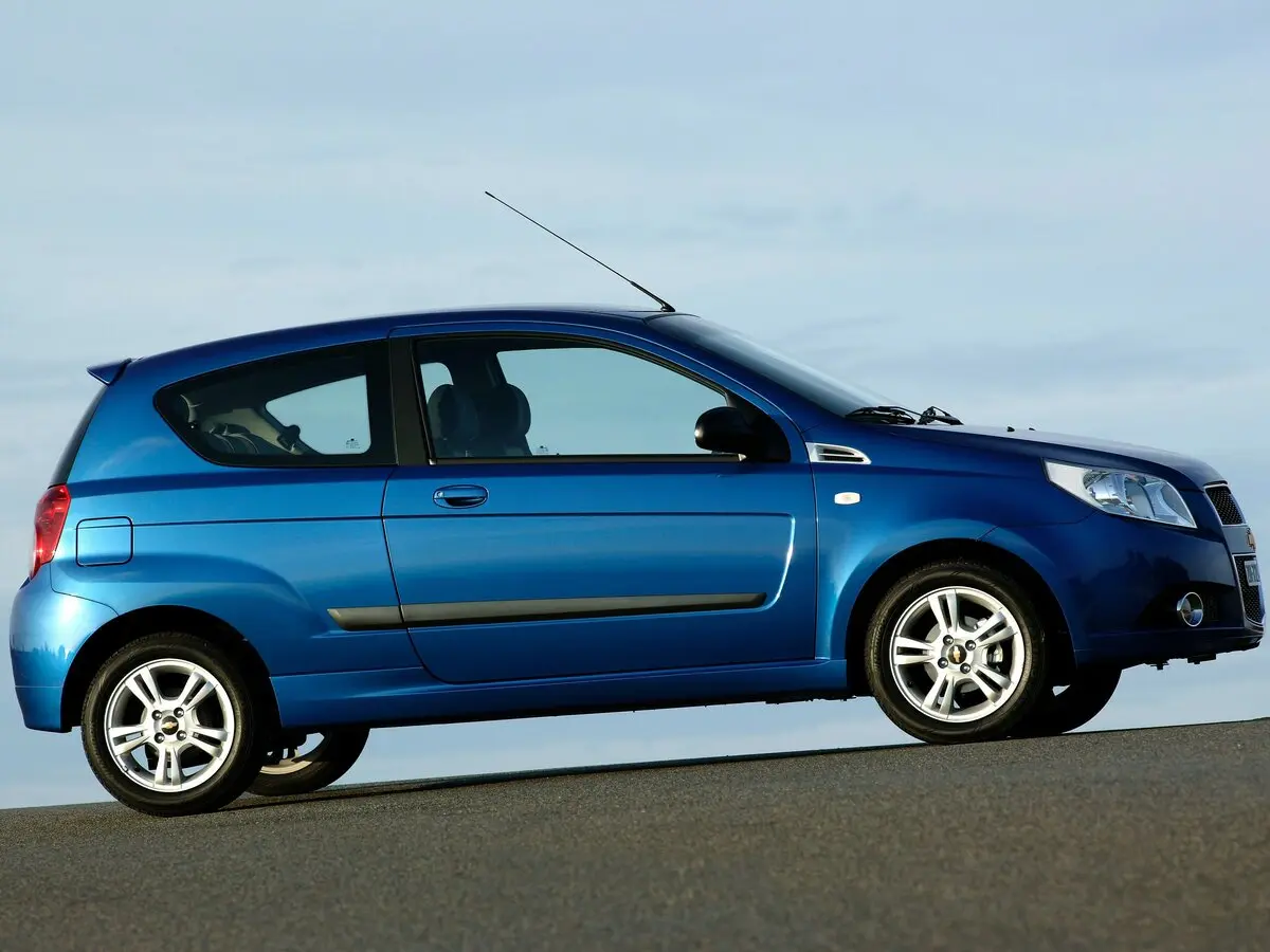 Chevrolet Aveo I Рестайлинг Хэтчбек 3 дв. — сүрөт 2