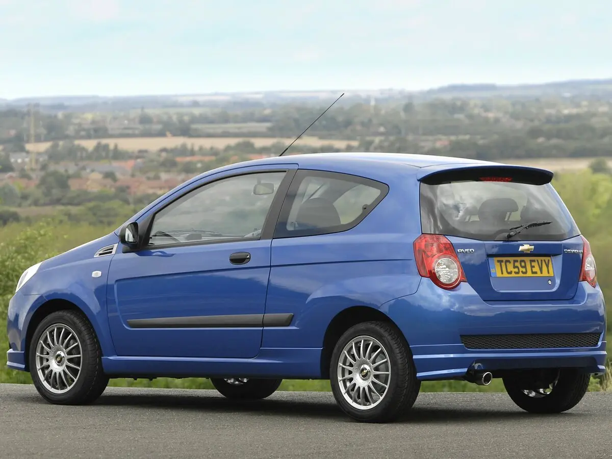 Chevrolet Aveo I Рестайлинг Хэтчбек 3 дв. — сүрөт 5