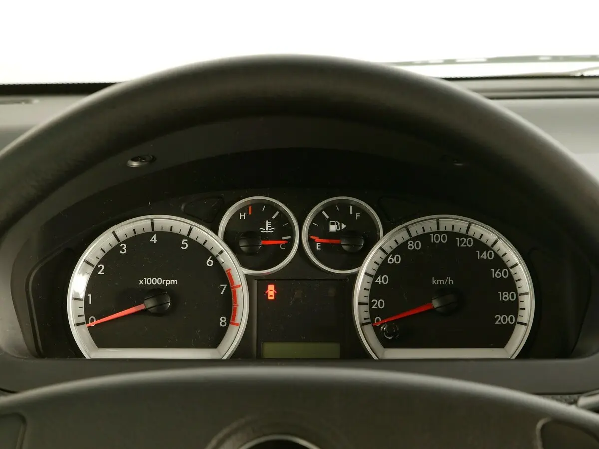 Chevrolet Aveo I Рестайлинг Хэтчбек 3 дв. — сүрөт 9