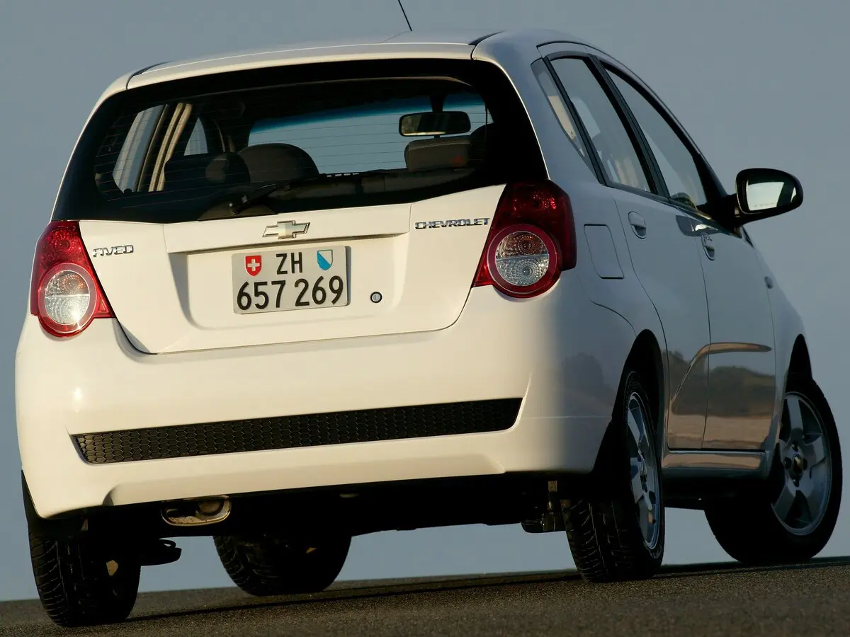 Chevrolet Aveo I Рестайлинг Хэтчбек 5 дв. — сүрөт 4