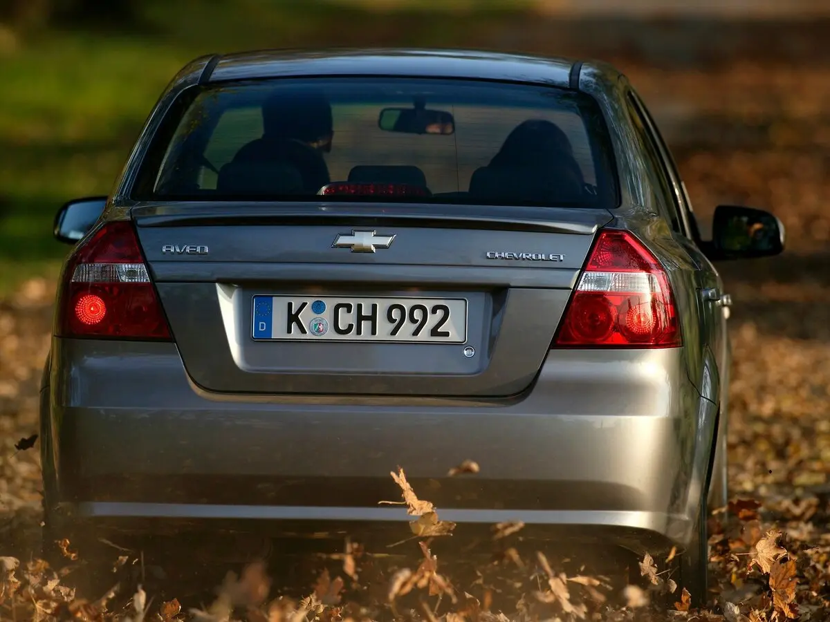 Chevrolet Aveo I Рестайлинг Седан — сүрөт 4
