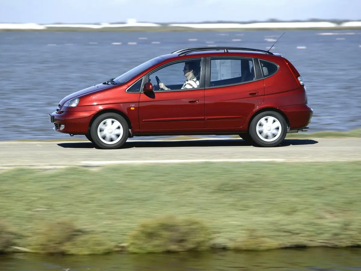 Chevrolet Rezzo 2000 – 2008 Компактвэн — сүрөт 2