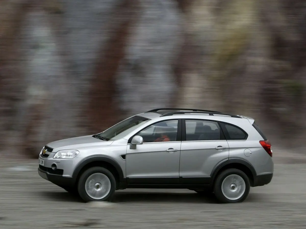 Chevrolet Captiva I Внедорожник 5 дв. — photo 2