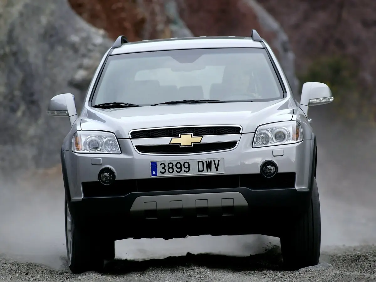 Chevrolet Captiva I Внедорожник 5 дв. — photo 3