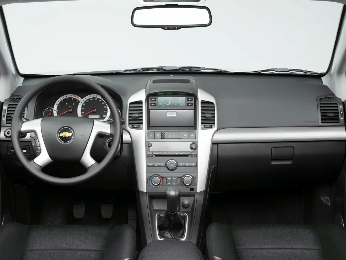 Chevrolet Captiva I Внедорожник 5 дв. — photo 6
