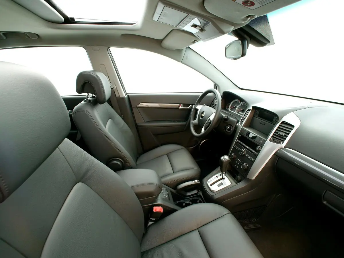 Chevrolet Captiva I Внедорожник 5 дв. — photo 7